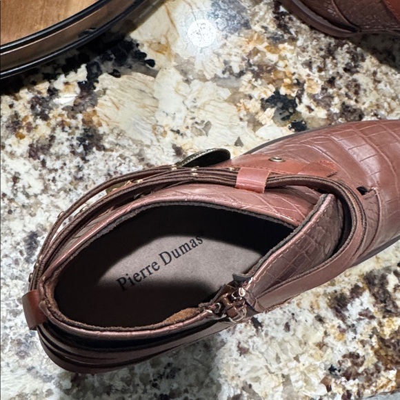 Pierre Dumas Embossed Leather Ankle Boots with Buckle BNWT and box - Picture 5 of 6